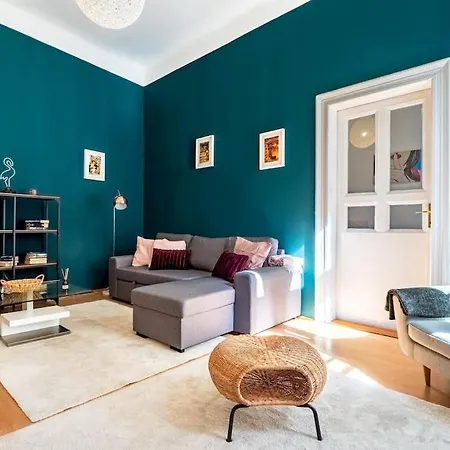 Sunshine - With Garage Apartment Budapest