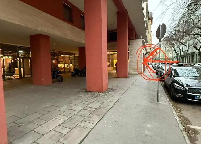 Churri Downtown - With Garage
