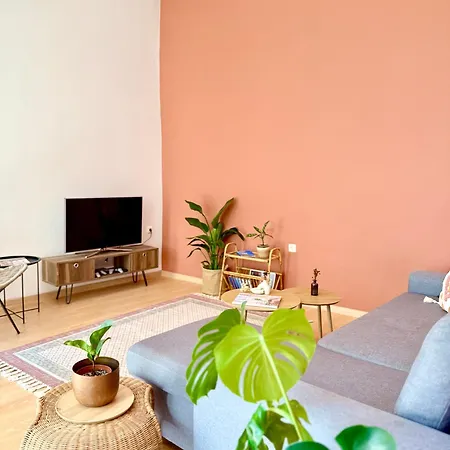 Churri Downtown - With Garage